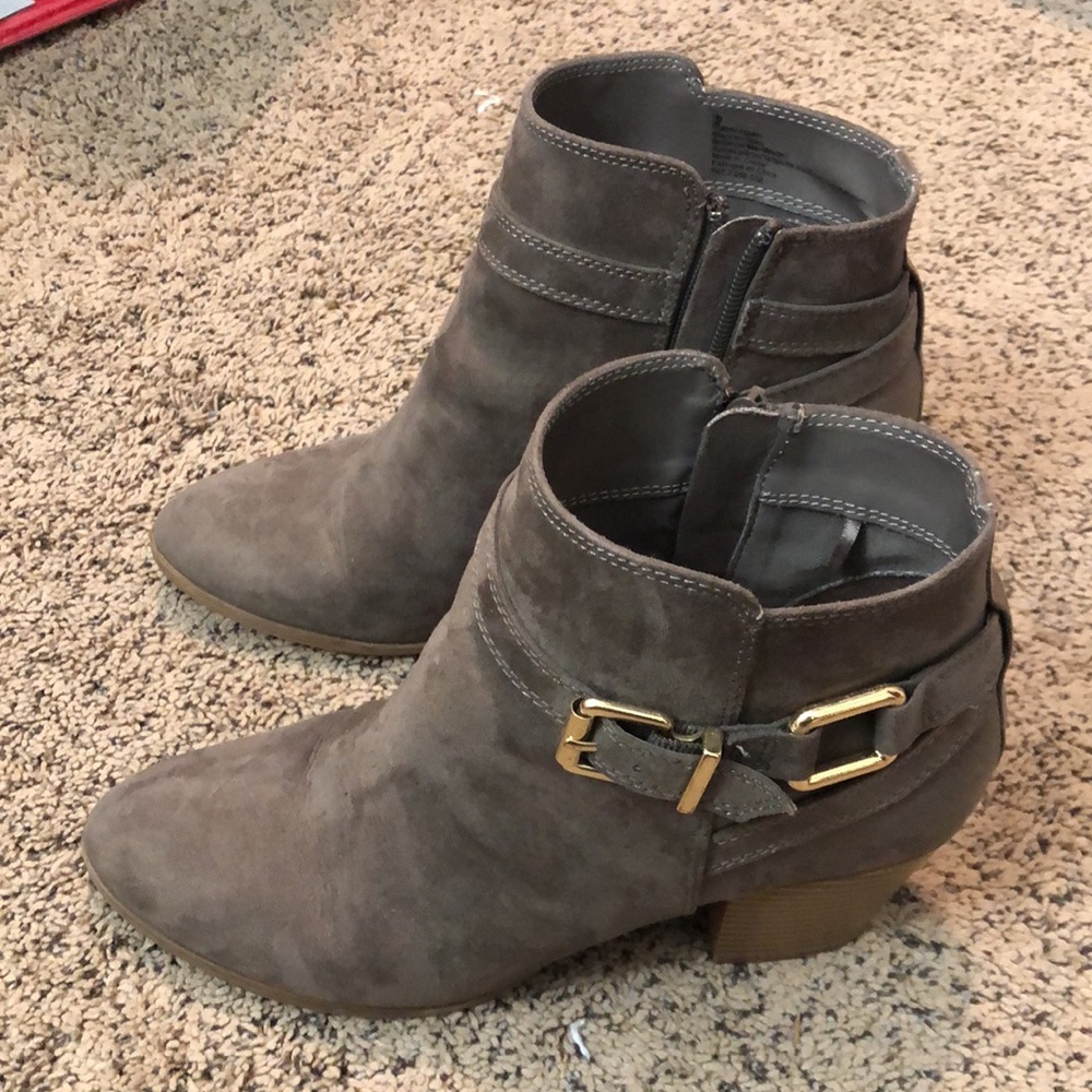 Express Suede Booties - Picture 2 of 4